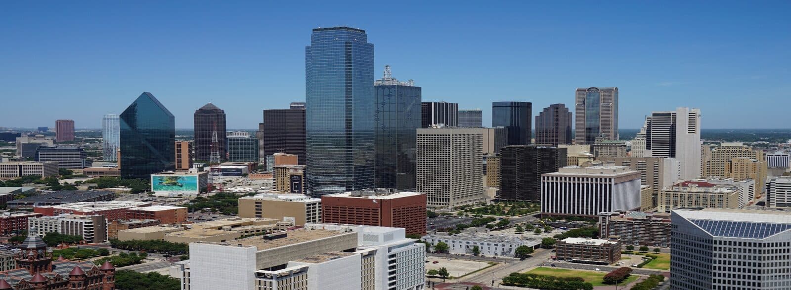 Dallas, TX skyline